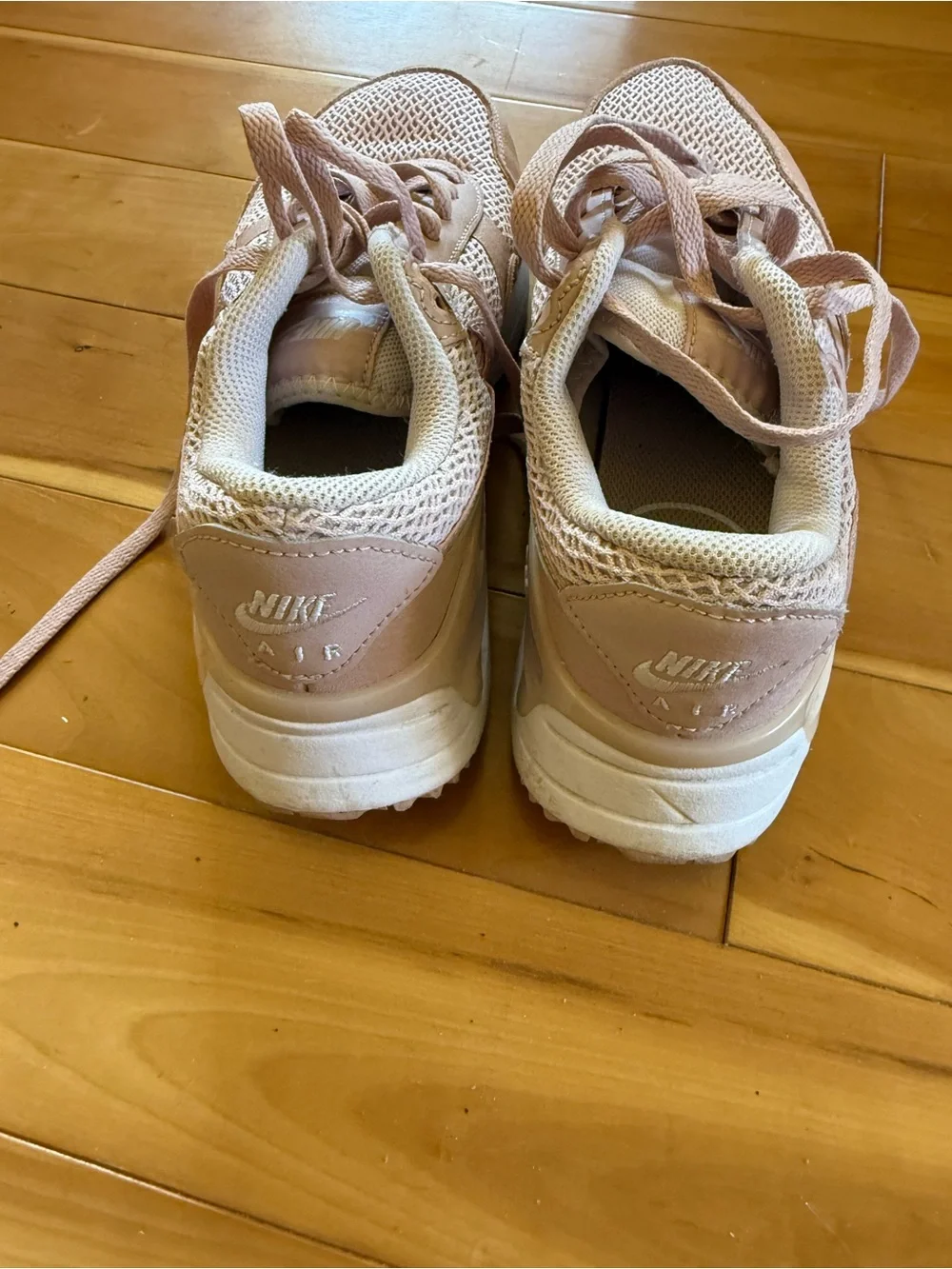 Nike Women's Light Pink Mesh Athletic Sneakers